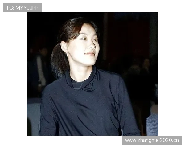 伏明霞跳水拿金牌那会儿，家里电视还是黑白的，现在她女儿读国际学校一年学费够我干十年